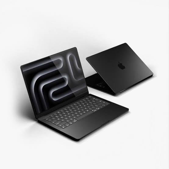 MacBook Pro 14" Puce M3 Pro en location - blog Next Mobiles